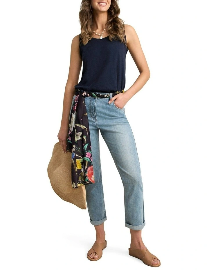 The Classique 25 Jeans in Blue image 2