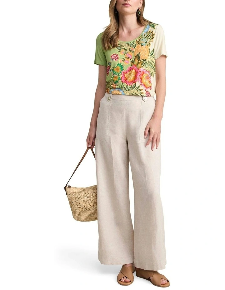 Printed T-shirt in Green image 2