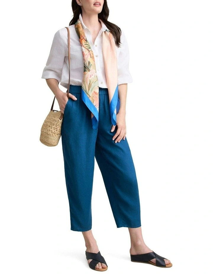 Linen Crop Pant in Midnight image 2