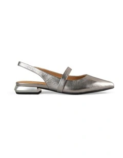 Elisa Pointed Flat in Metallic
