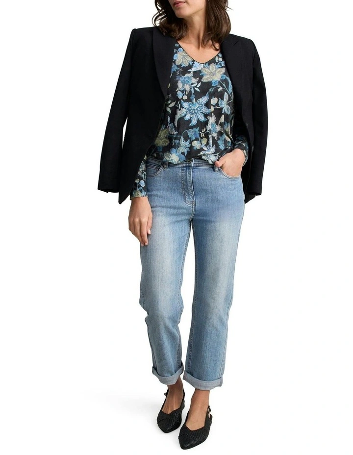 V-Neck Relaxed T-shirt in Floral Chintz Print image 3