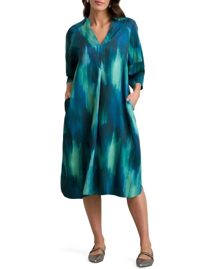Cocoon Sleeve Printed Dress in Green image 3