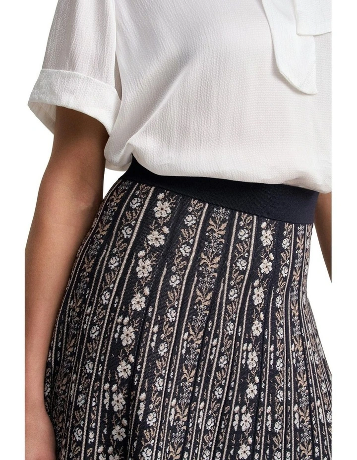 Jacquard Knit Skirt in Black image 4