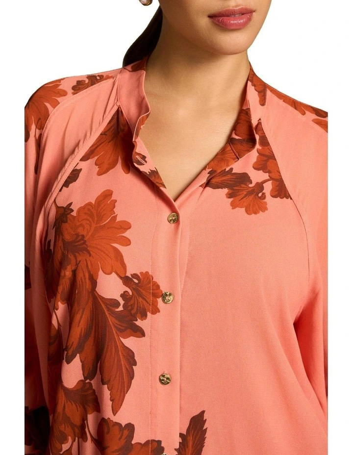 Panelled Raglan Shirt in Pink image 5