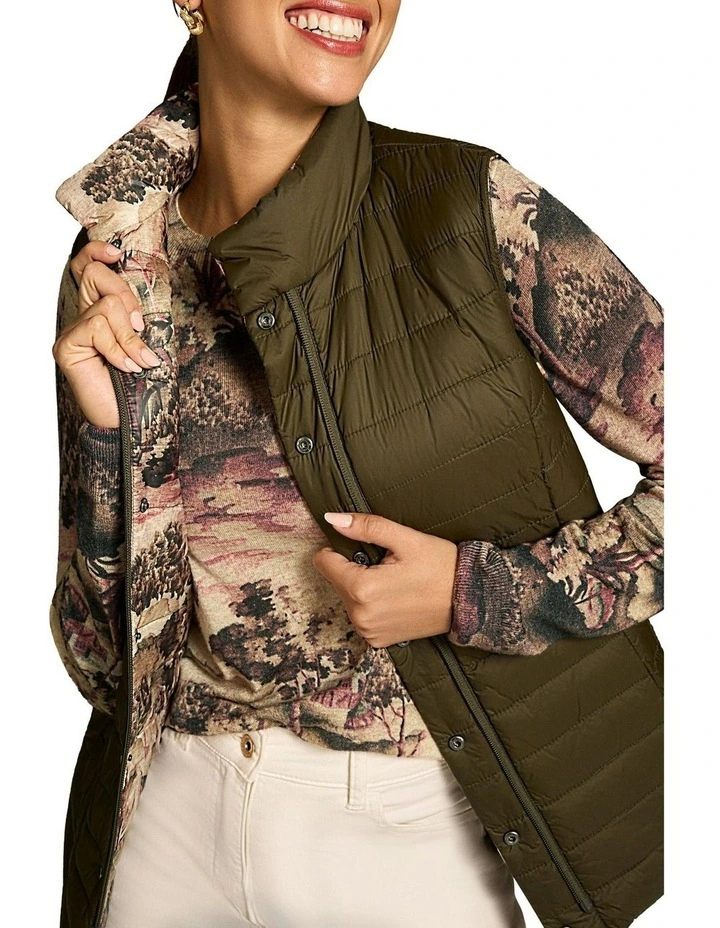 Reversible Brolga Print Puffer Vest in Beige image 6