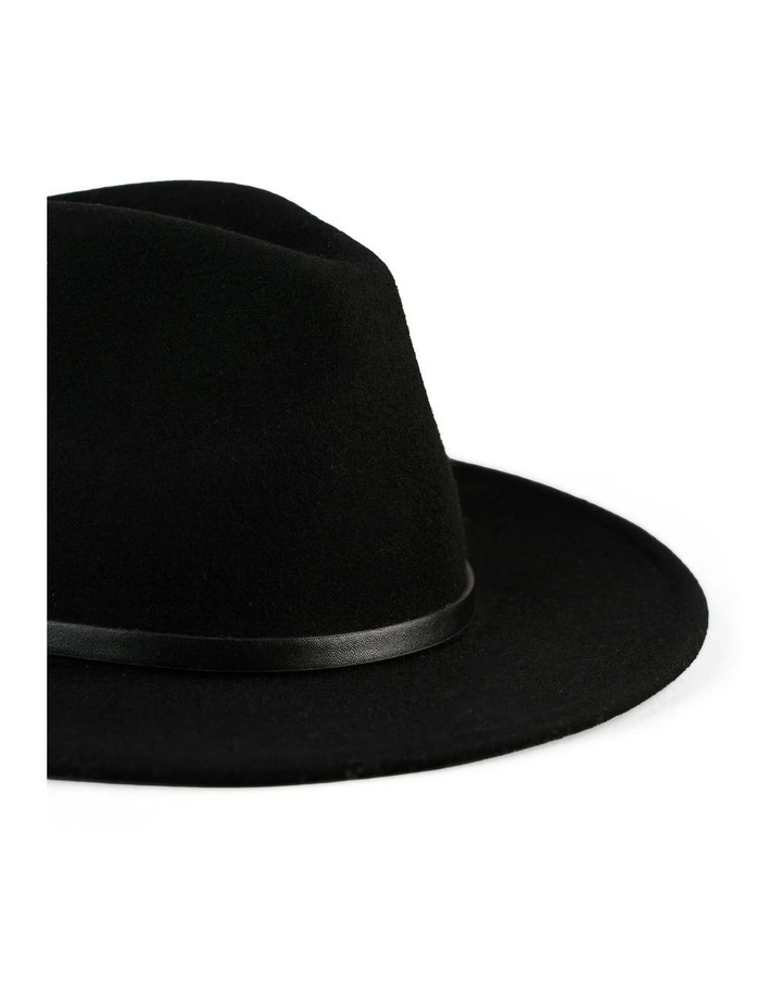 Wool Felt Fedora in Black image 5