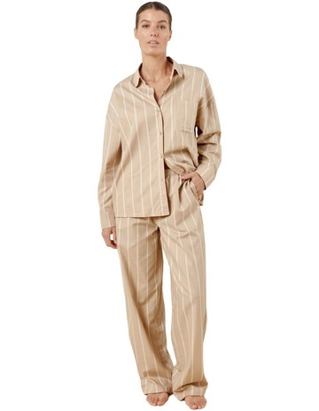 Beige colour
