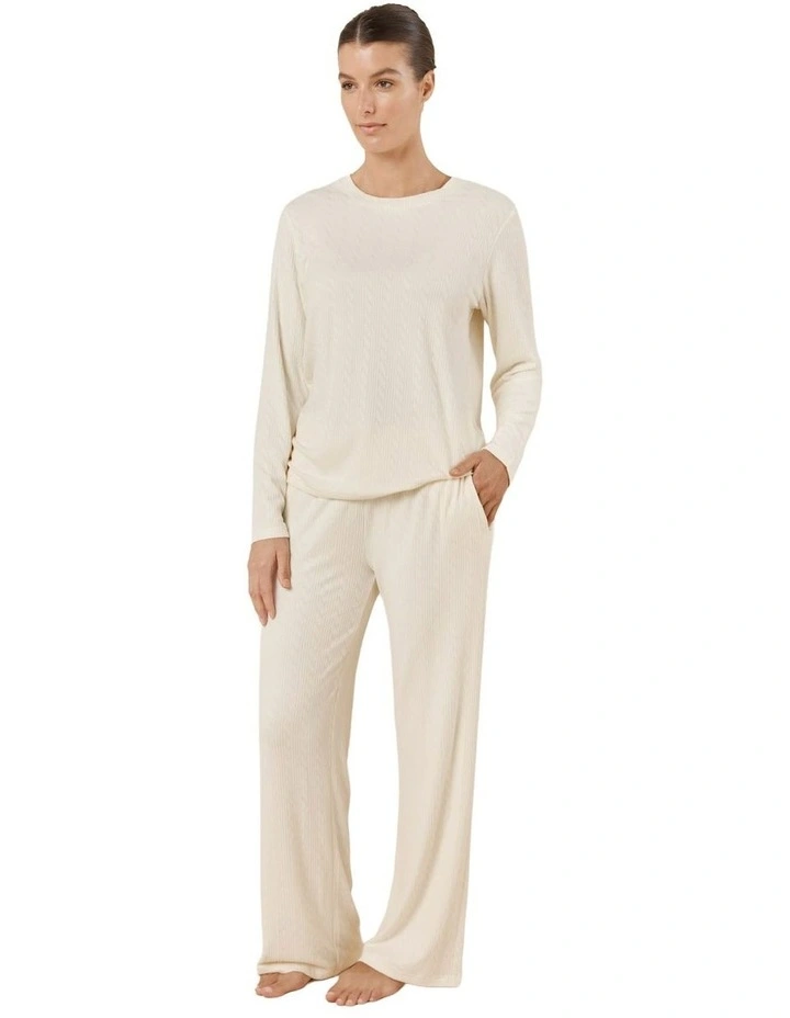 Ellie Lightweight Velour Cable Knit Set in Ivory image 3