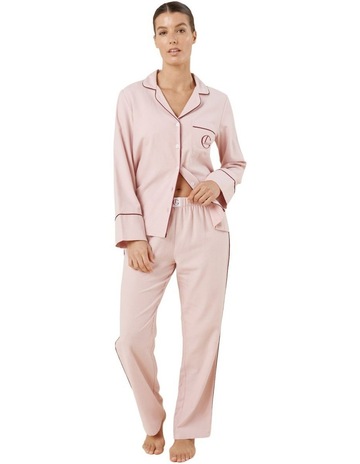 Pink colour