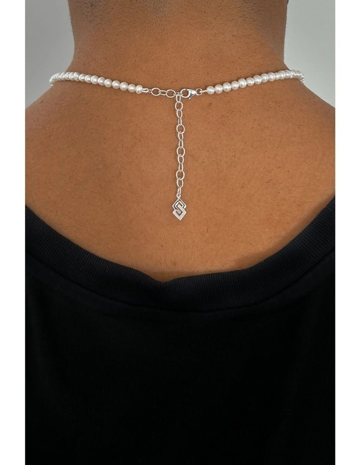 Luna Necklace With Pearls in Silver image 3