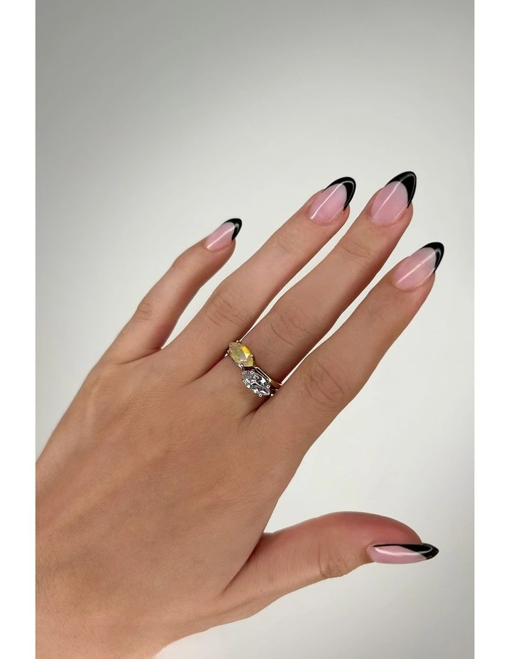 Purified Ring With Opal in Gold image 3