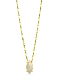 Natural Necklace With Opal in Gold