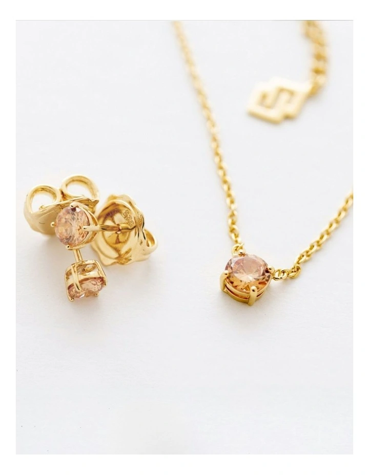 Raw Solitaire Necklace With Champagne Diamond in Gold image 3