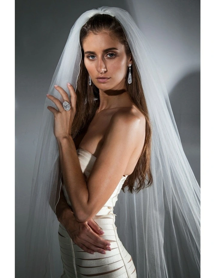 Seduction Earrings with Diamonds in Silver image 4