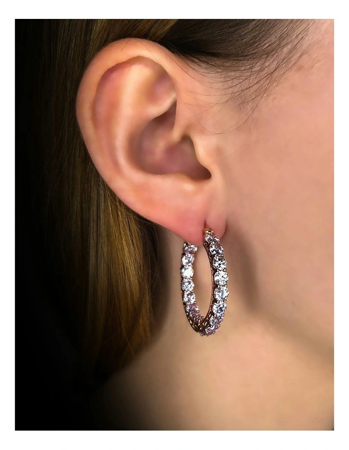 Luxe Hoop Grande Earrings in Gold image 2