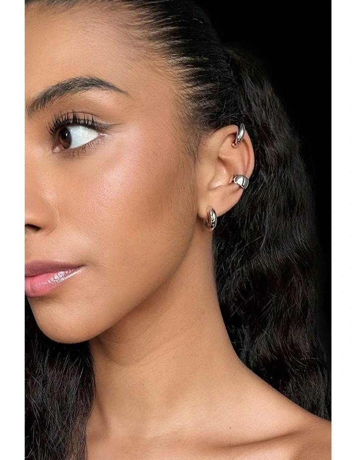 XSolid Ear Cuff in Silver image 3