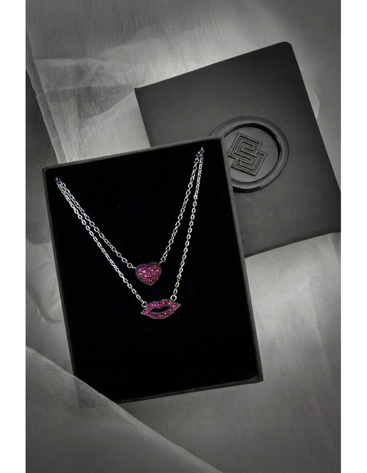 Heart Bracelet in Gold image 3