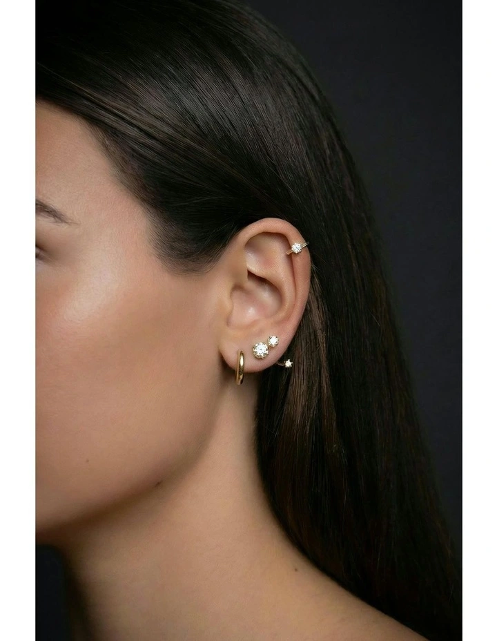 Suspension Solitaire Cuff in Gold image 2