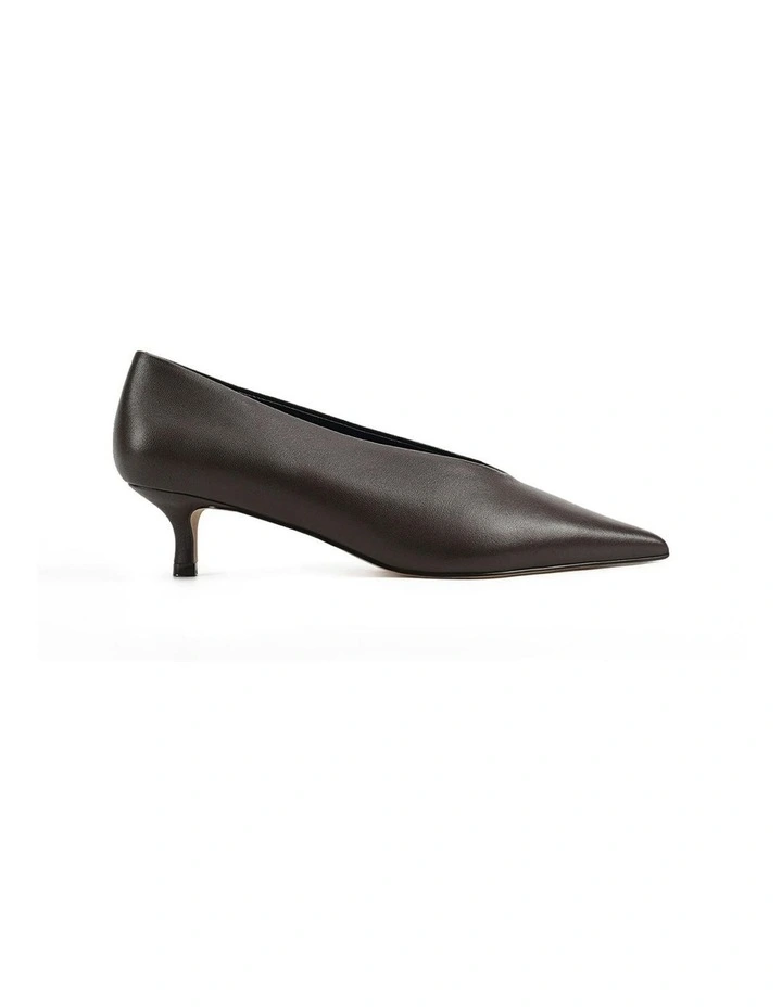 Flynn Point Toe Leather Pumps in Chocolate image 1