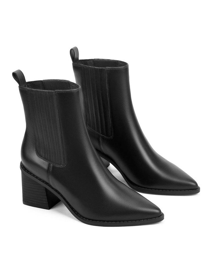 Dorothy Ankle Leather Boots in Black image 2