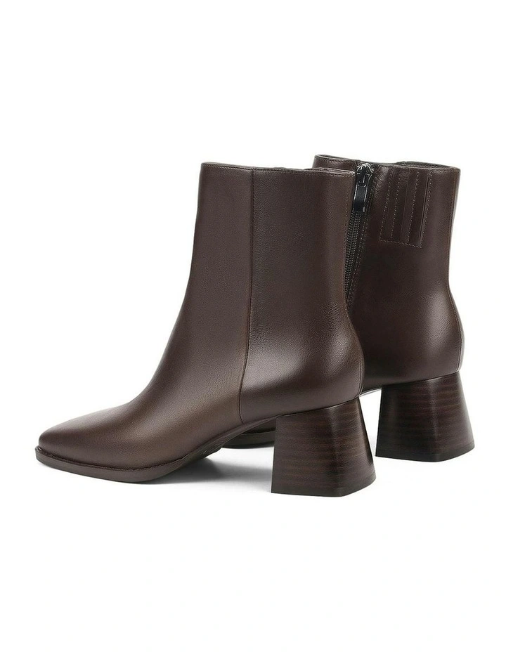 Vintage Leather Nova Ankle Boots in Chocolate Brown image 3