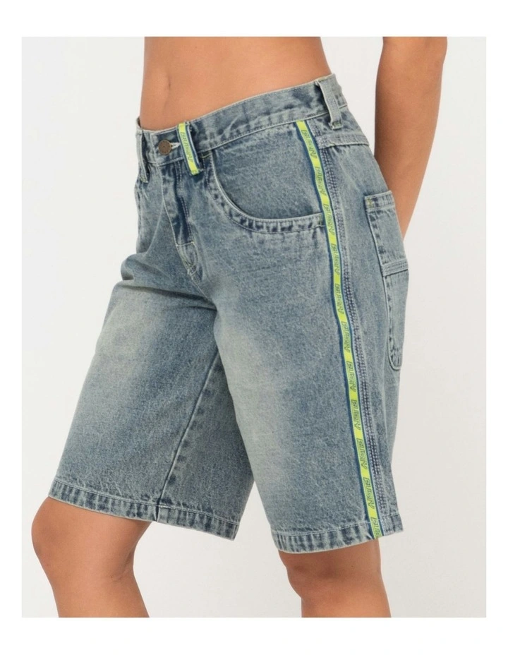 Flip Mommy Low Rise Wide Leg Denim Short in Blue image 4