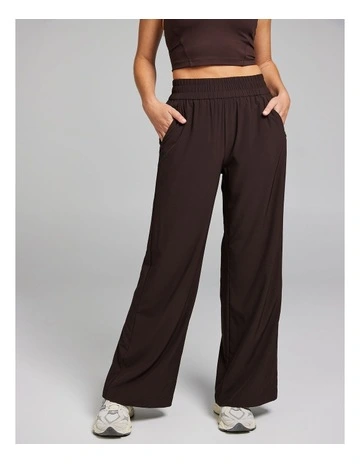 On Duty Straight Leg Pant in Brown