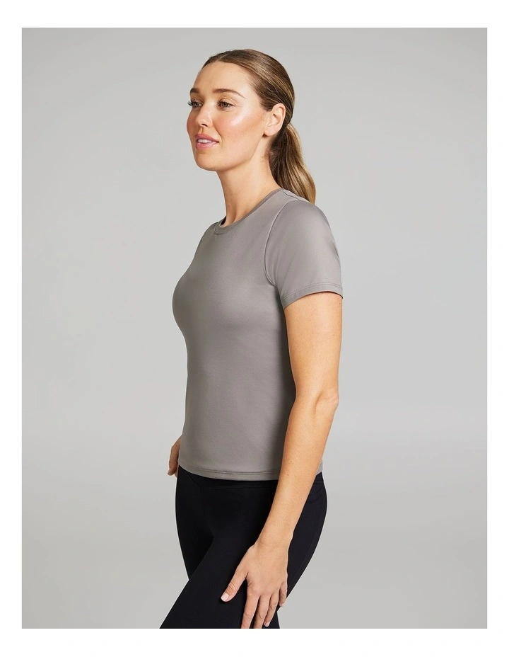 Base Layer Travel Tee in Grey image 3