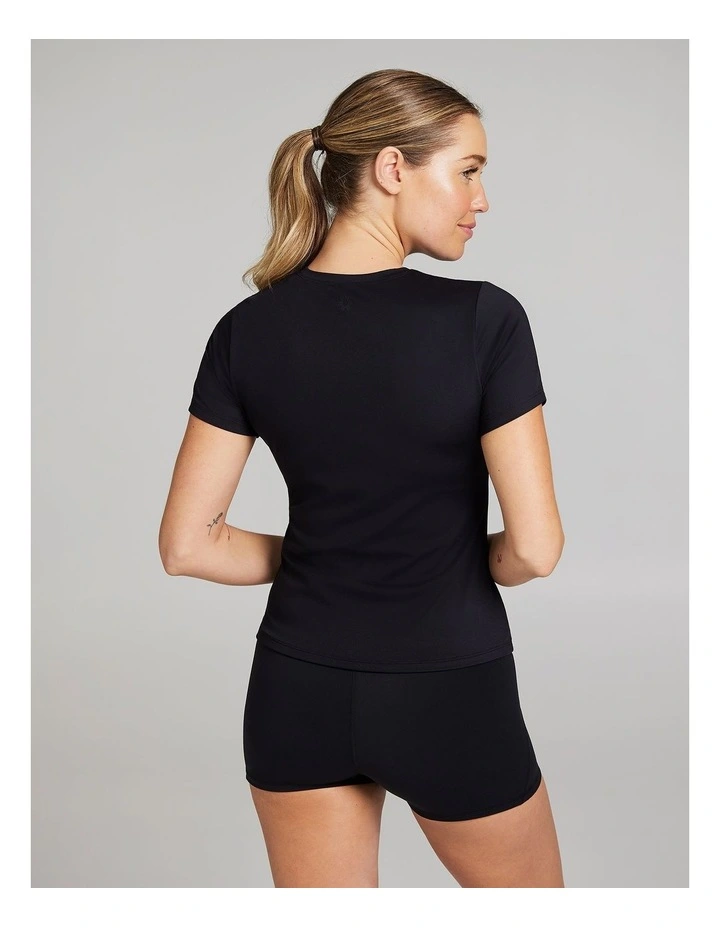 Base Layer Travel Tee in Black image 2
