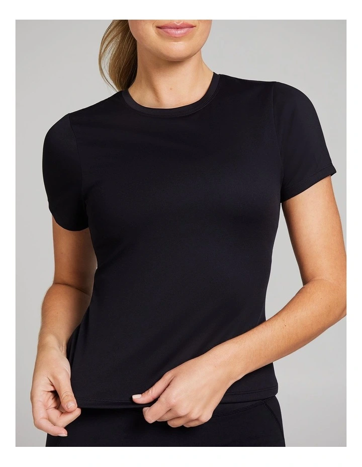 Base Layer Travel Tee in Black image 4