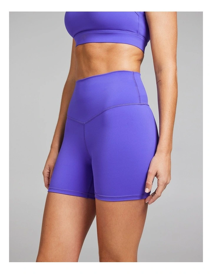 Base One Mid Thigh Bike Shorts in Viva image 3