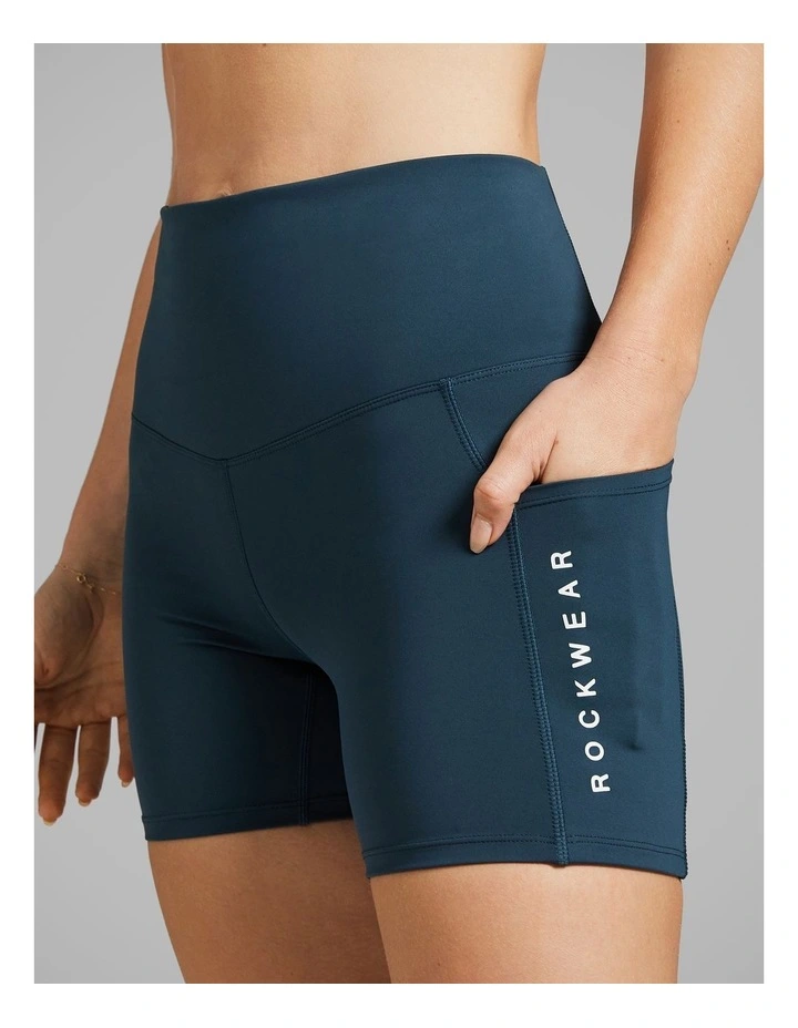 Reform Mid Thigh Bike Shorts in Midnight Green image 4
