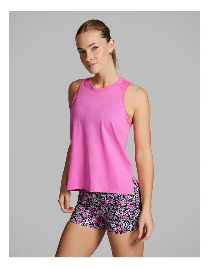 Accelerate Tank in Fuchsia image 3