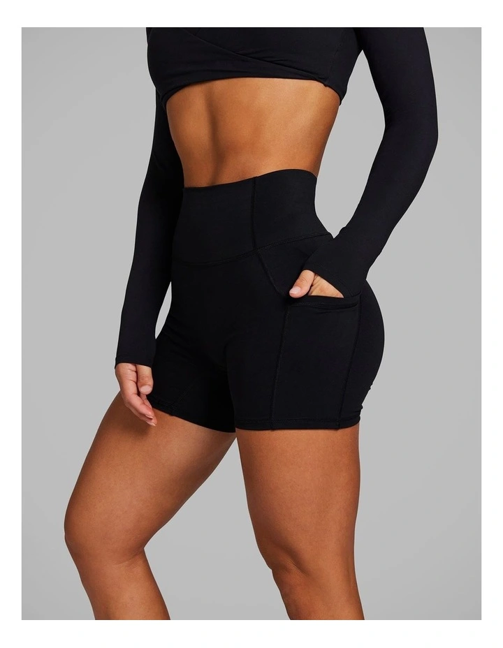 No Front Seam Booty Shorts in Black image 3