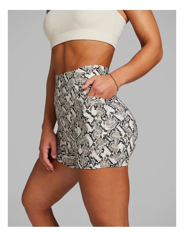No Front Seam Mid Thigh Bike Shorts in Sand Snake image 3