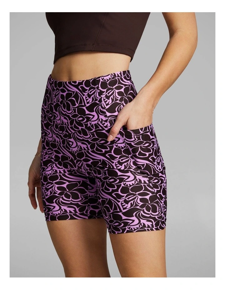 Printed Pocket Quad Bike Shorts in Chestnut Abstract image 3
