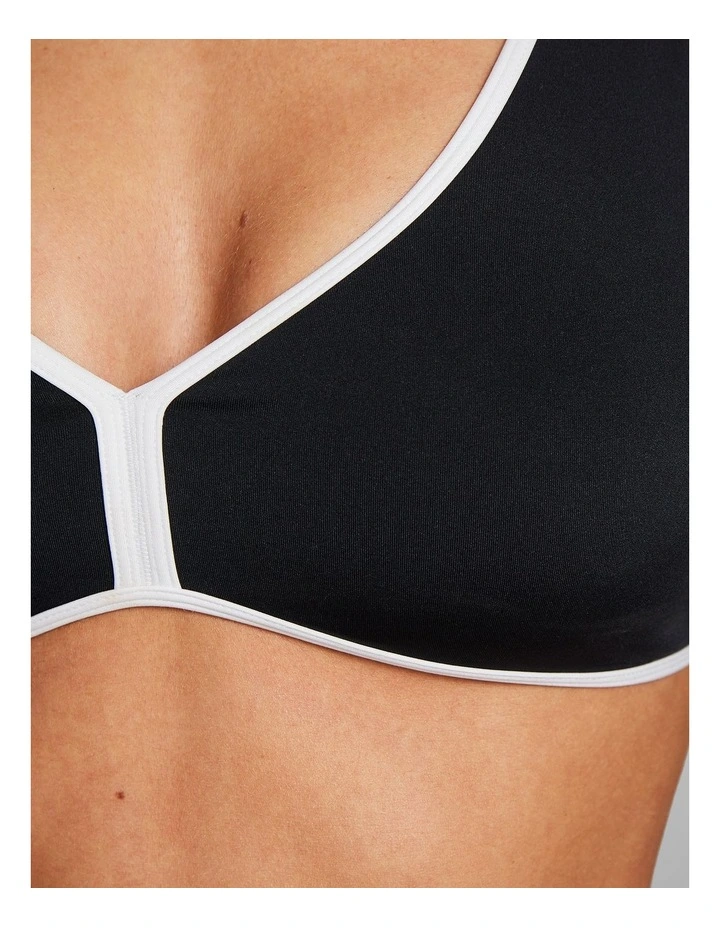 Twist Back Low Impact Sports Bra in Black/White image 4