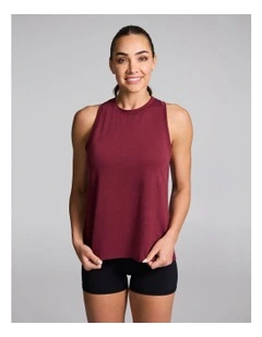 Relaxed Flow Tank in Vino