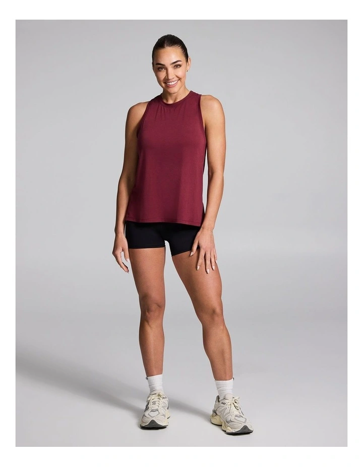 Relaxed Flow Tank in Vino image 5