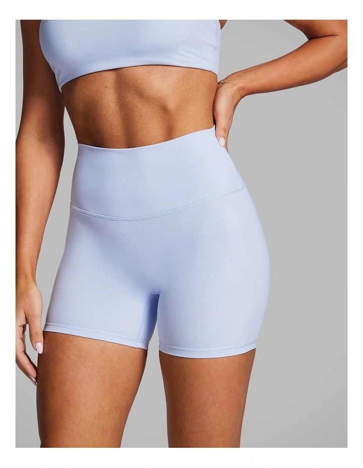 No Front Seam Scrunch Bum Bike Shorts in Blue image 3