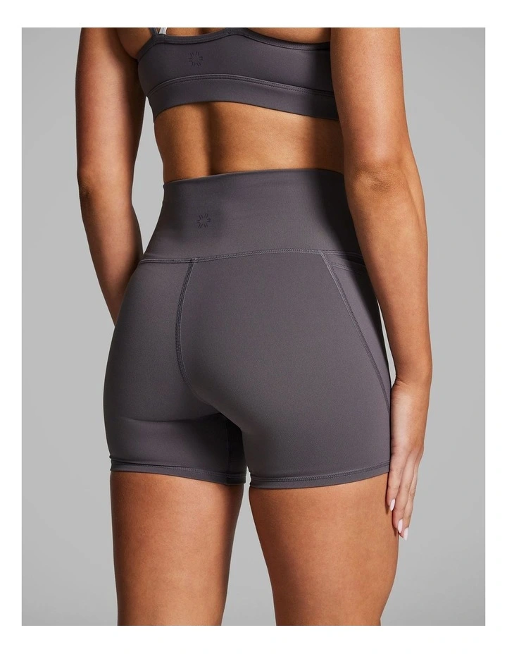 No Front Seam Mid Thigh Bike Shorts Smoke image 2