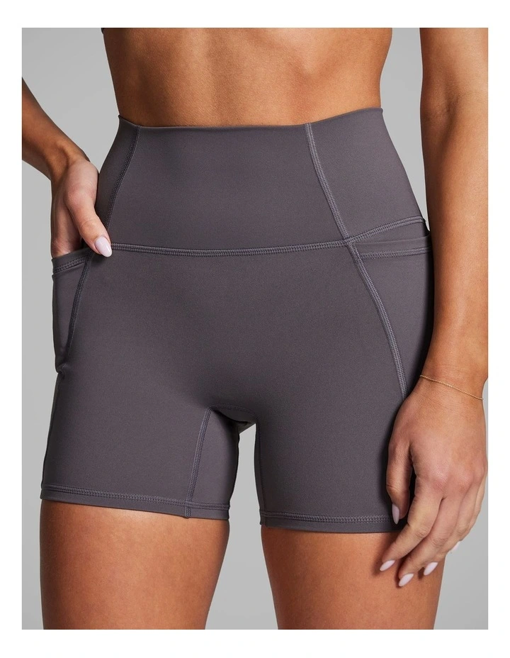 No Front Seam Mid Thigh Bike Shorts Smoke image 4