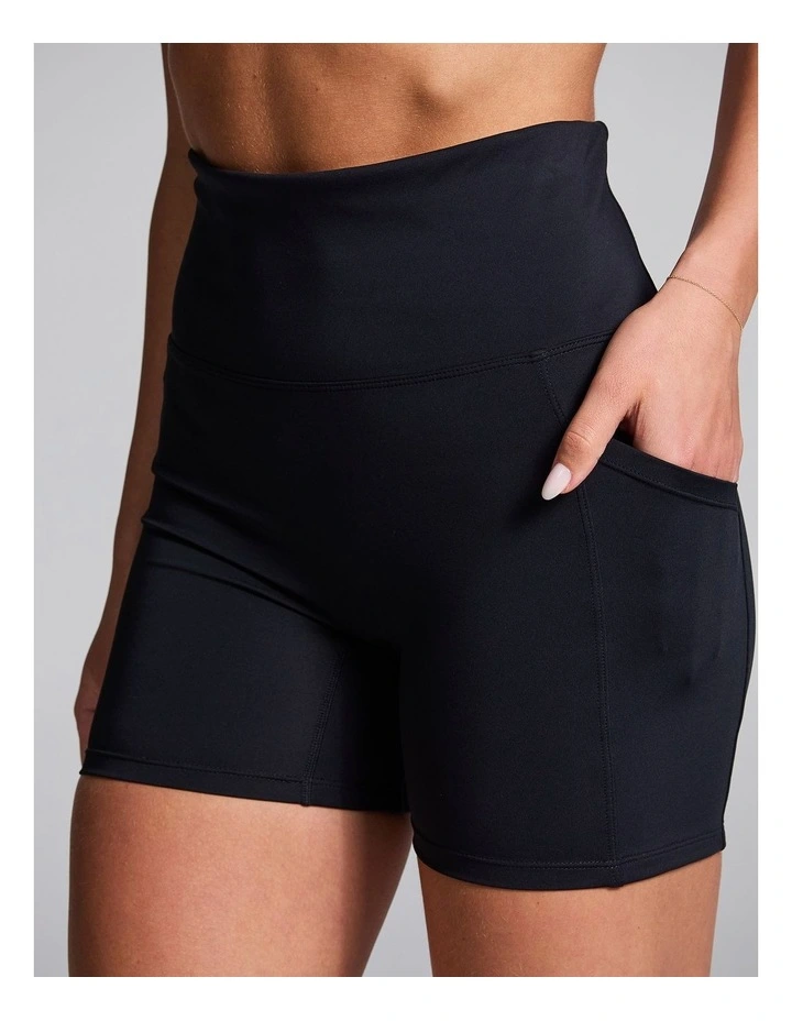 No Front Seam Mid Thigh Bike Shorts in Black image 4