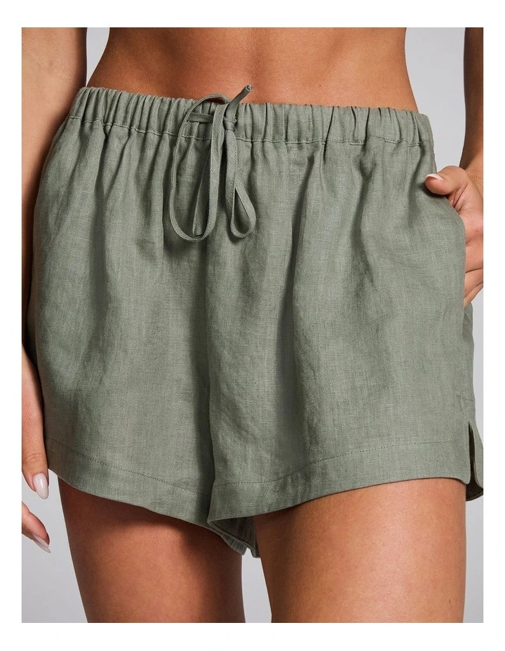 Linen Shorts in Khaki image 4