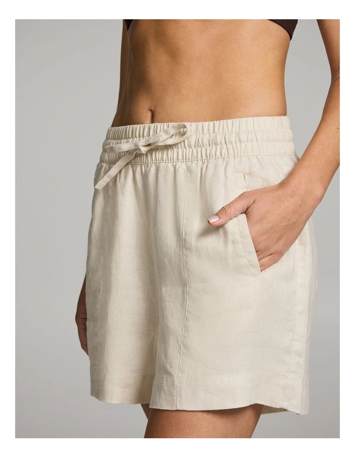 Linen Shorts in Vanilla image 4