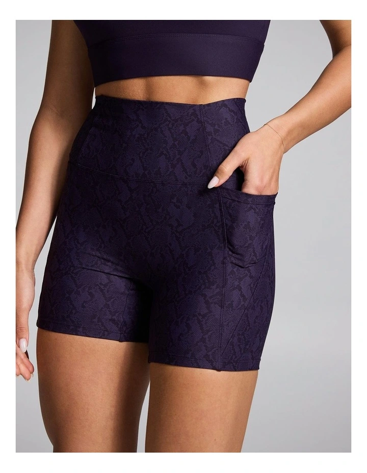 No Front Seam Mid Thigh Bike Shorts in Purple image 3