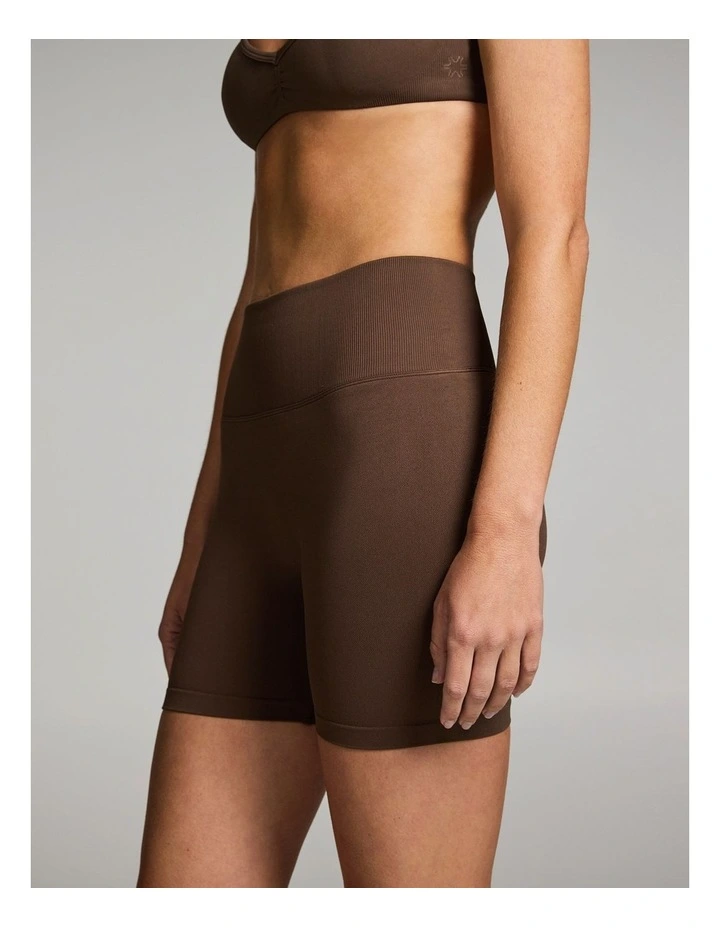 Booty Booster Scrunch Bum Bike Shorts in Walnut image 3