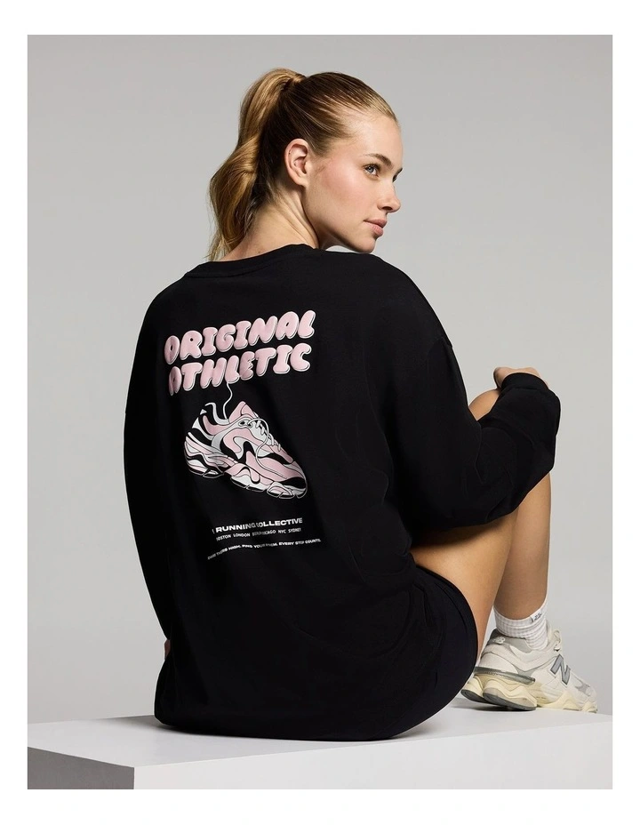 Baggy Fit Long Sleeve Tee in Black image 6