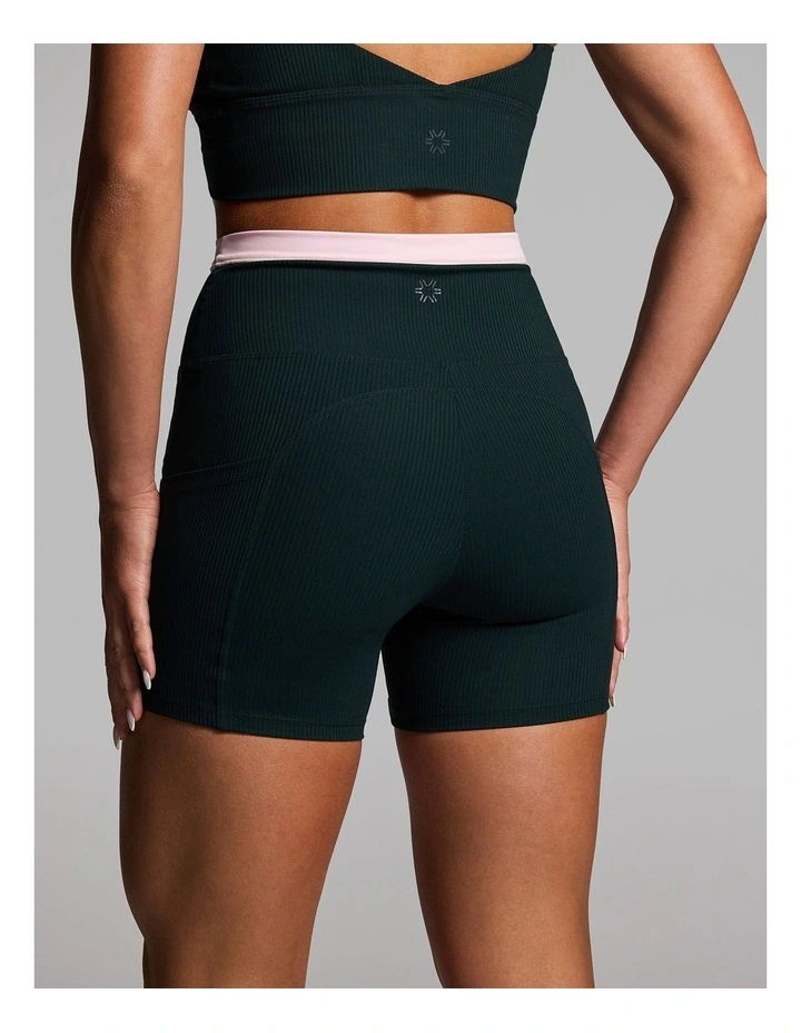Rib Luxesoft Pocket Mid Thigh Bike Shorts in Forest image 2