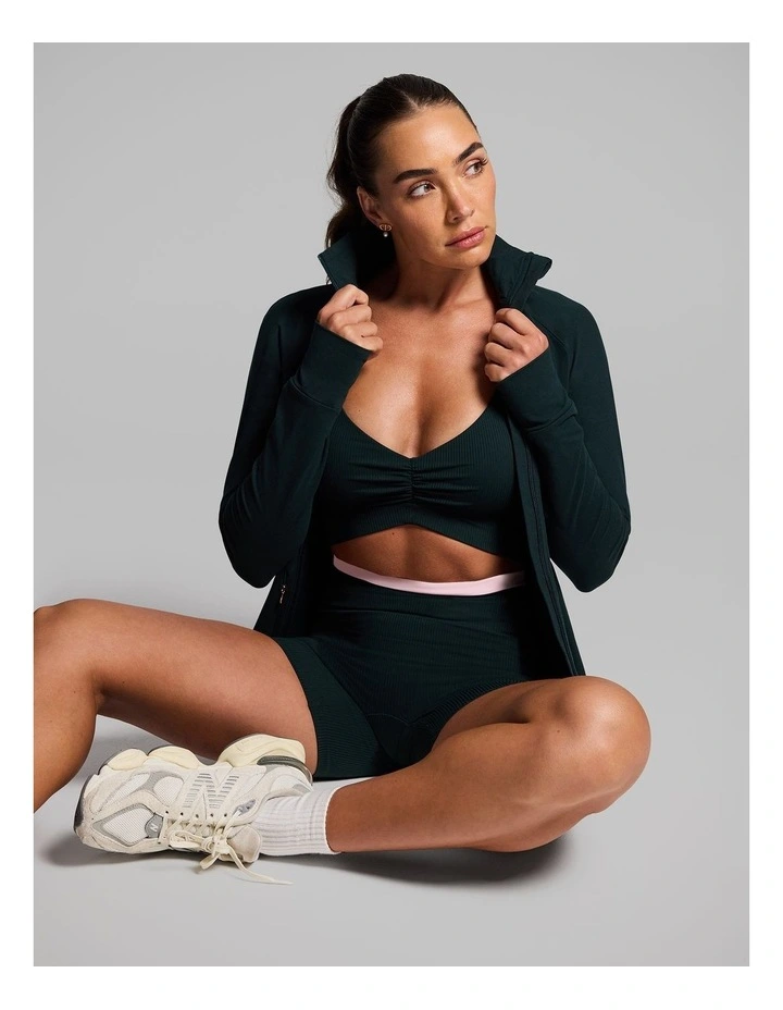 Rib Luxesoft Pocket Mid Thigh Bike Shorts in Forest image 5